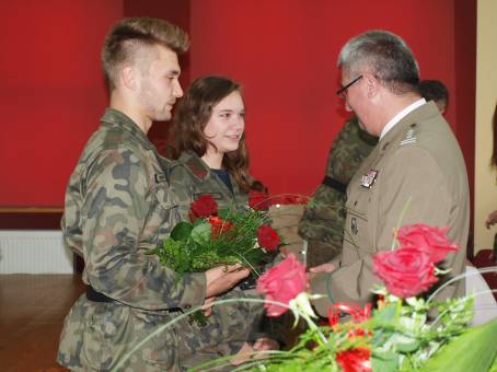 Certyfikatry dla absolwent�w klasy Stra�y Granicznej - 25.06.2015 r.