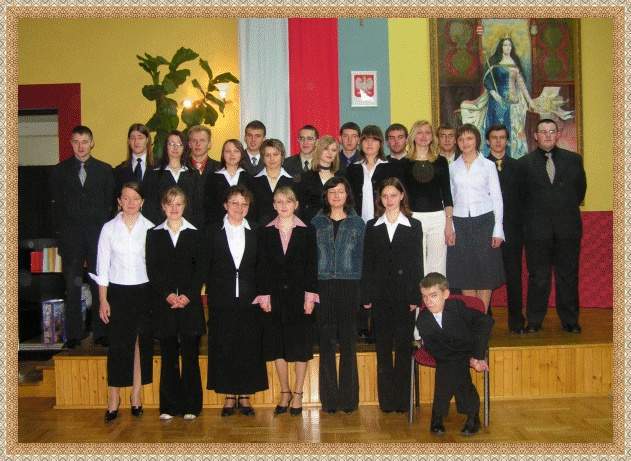Absolwenci LO 2005 - III B.